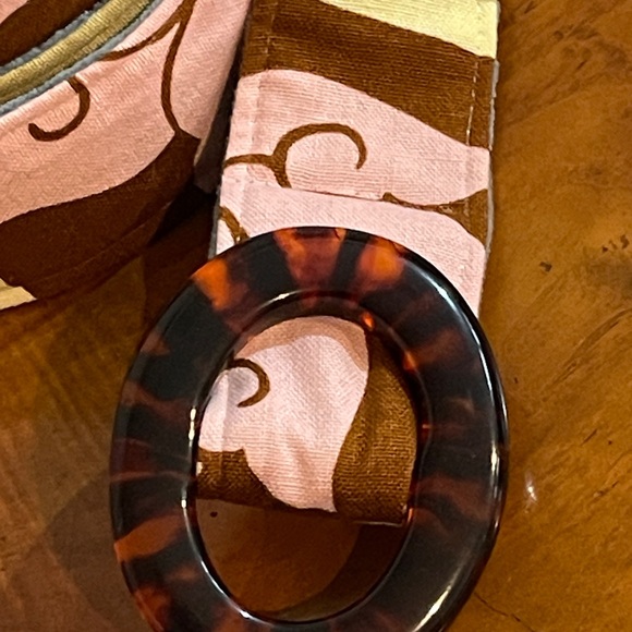 Pattern Cloth Belt with Faux Tortoise Buckle - Picture 2 of 7